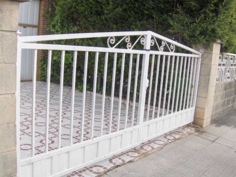 Puertas en forja y tubo Puertas en forja y tubo