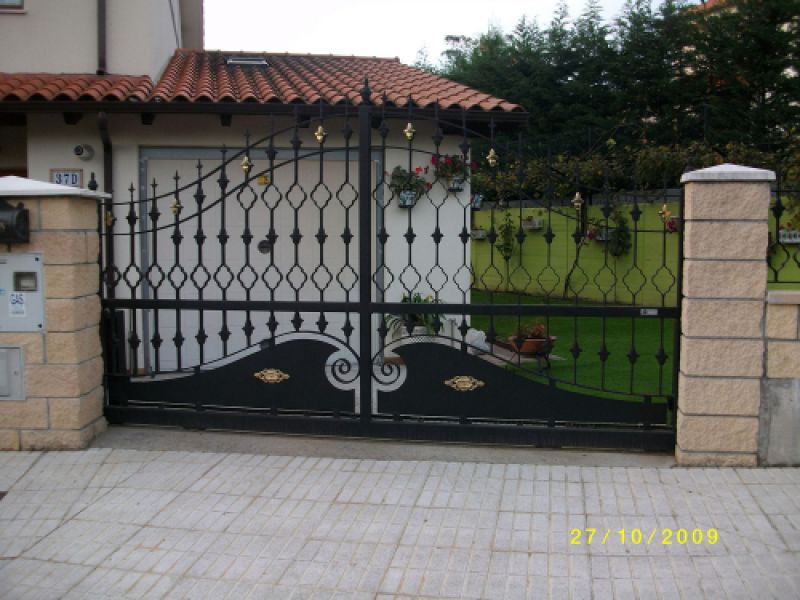 Puertas en forja y tubo Puertas en forja y tubo