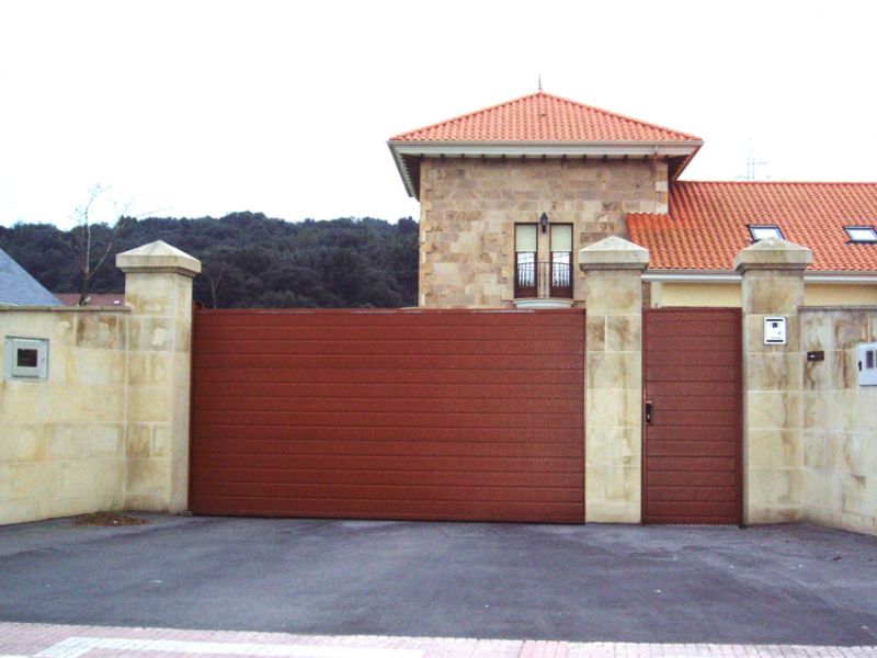 Puertas automáticas seccionales Puertas automáticas seccionales