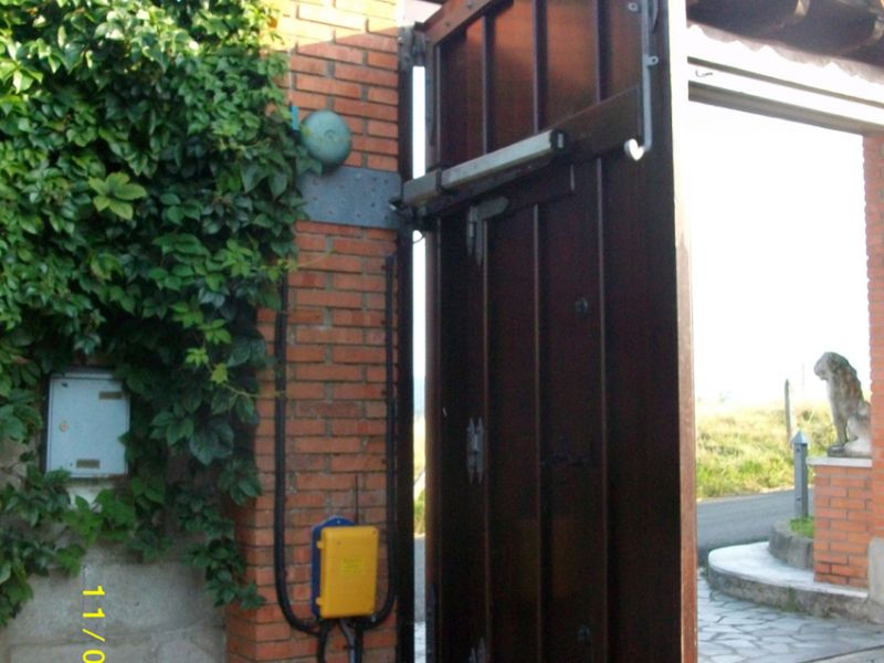 Puertas automáticas de madera Puertas automáticas de madera