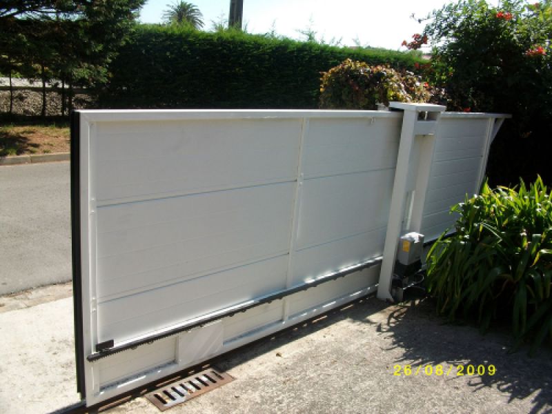 Puertas automáticas seccionales Puertas automáticas seccionales